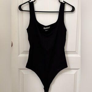 ARITZIA CONTOUR  THONG BODY SUIT.